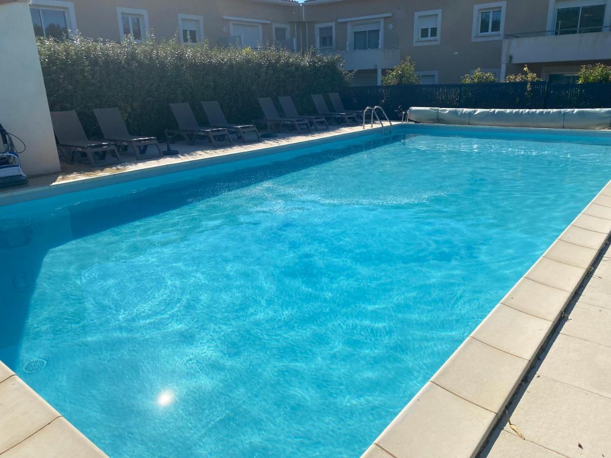 Appartement Entre Lac Et Mer Avec Piscine Péret 외부 사진